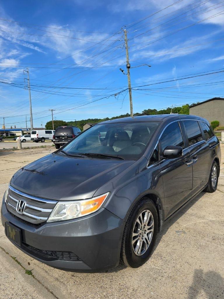 2013 Honda Odyssey EX-L's photo