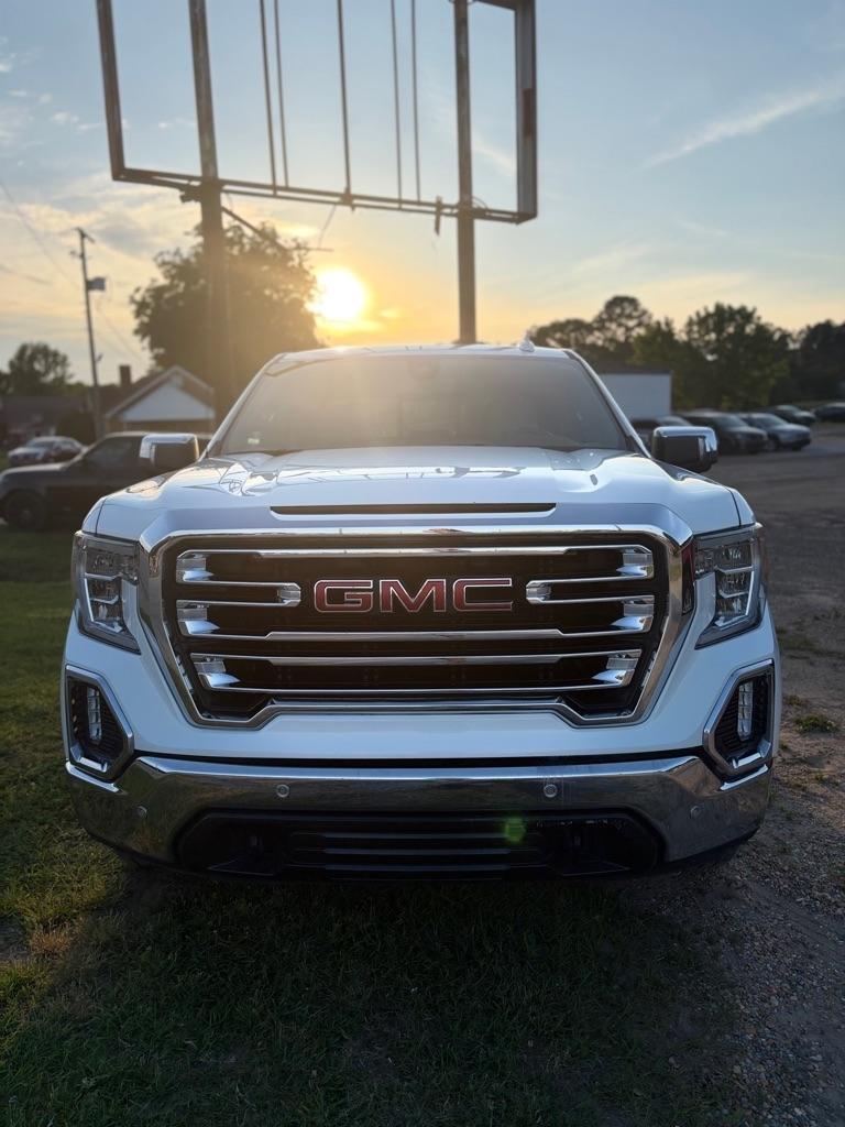 2021 GMC Sierra 4WD Crew Cab Short Box SLT's photo