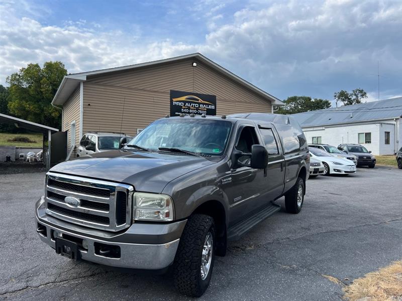 Ford F-350 SD XL Crew Cab 4WD 2006