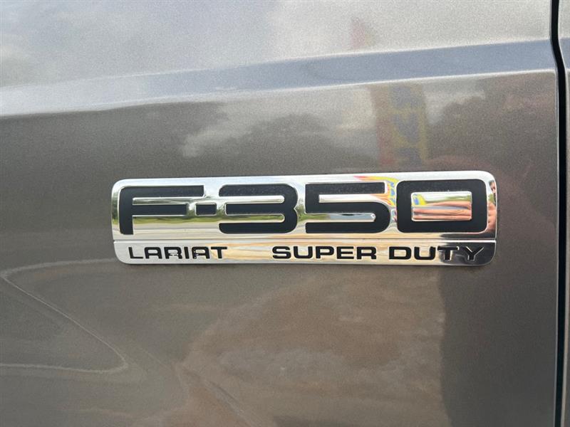 Ford F-350 SD XL Crew Cab 4WD 2006