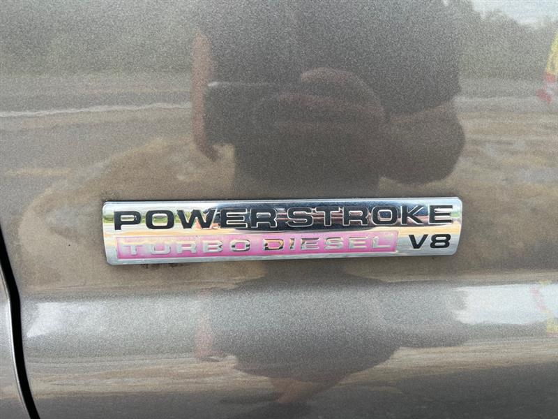 Ford F-350 SD XL Crew Cab 4WD 2006