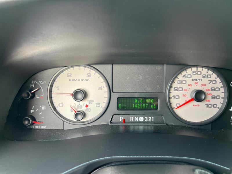 Ford F-350 SD XL Crew Cab 4WD 2006