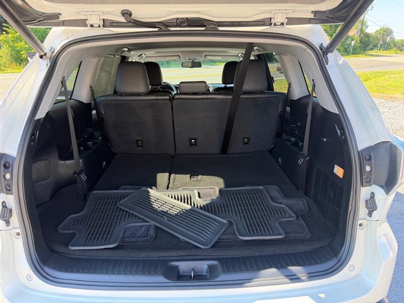 Toyota Highlander XLE FWD V6 2015