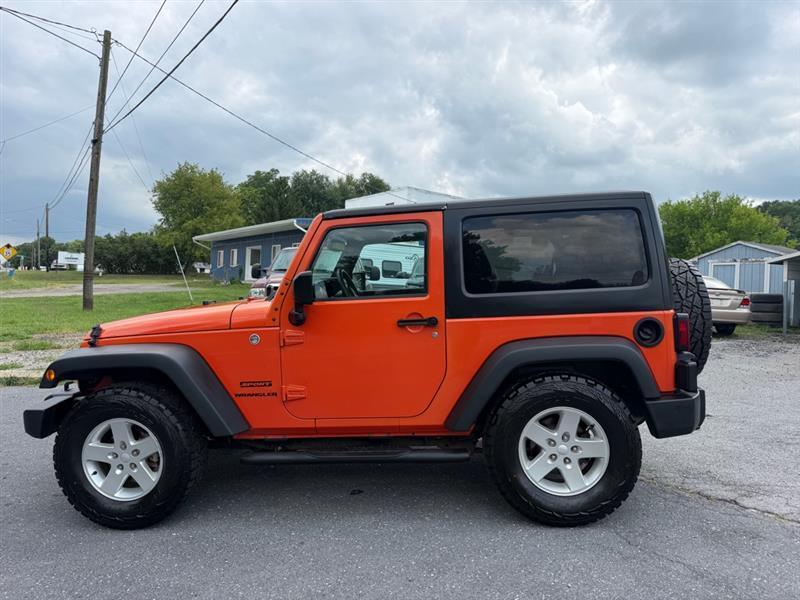 Jeep Wrangler Sport 4WD 2015