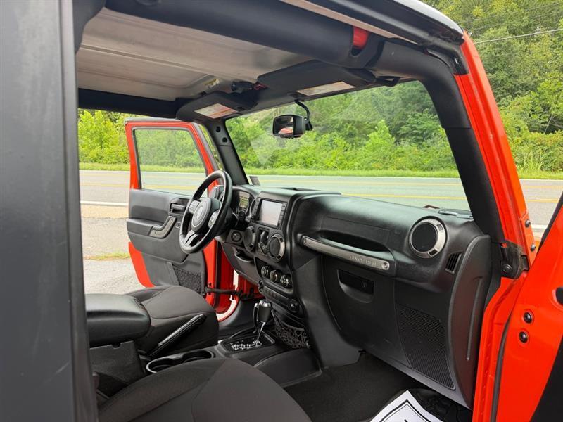 Jeep Wrangler Sport 4WD 2015