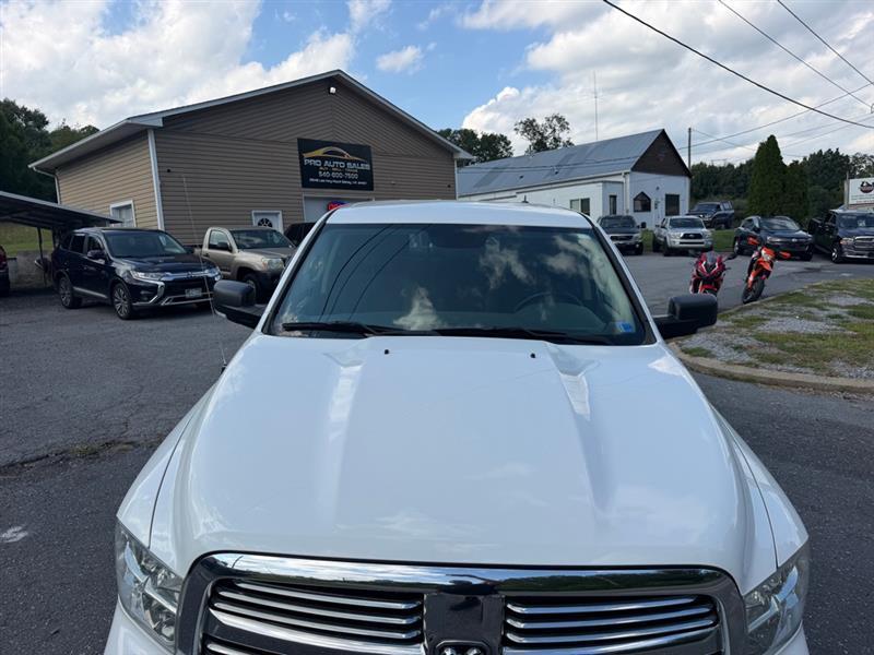 RAM 1500 SLT Crew Cab SWB 4WD 2016