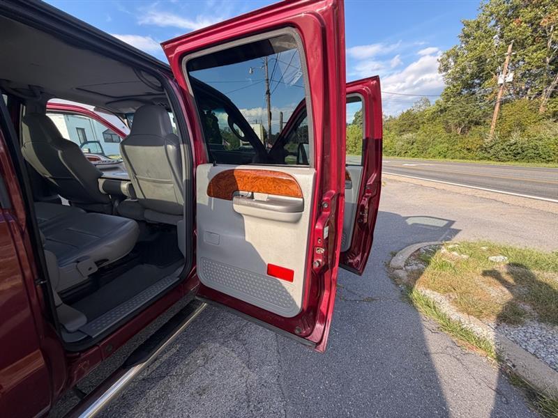 Ford F-250 SD XL Crew Cab 4WD 2004