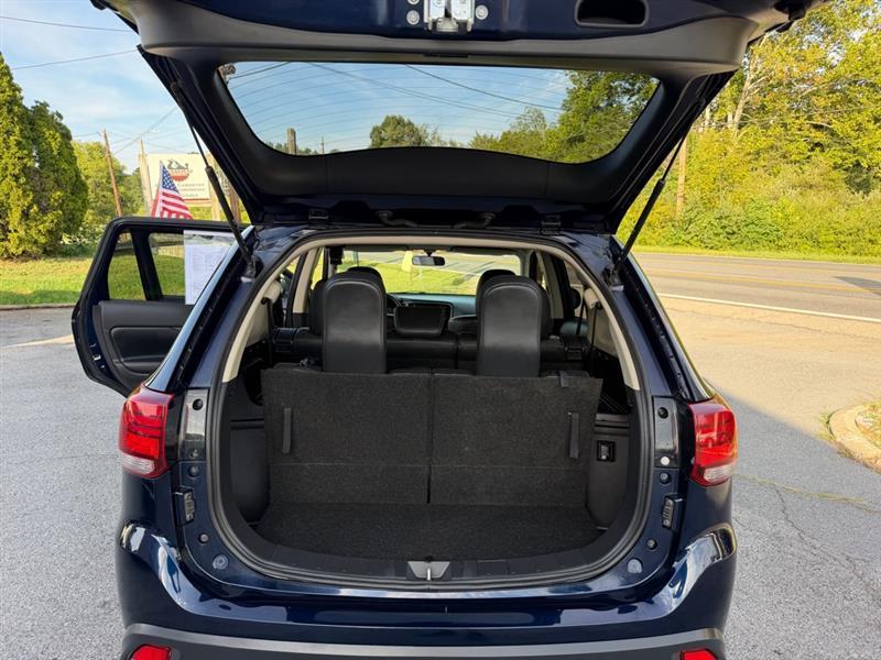 Mitsubishi Outlander SEL AWD 2019