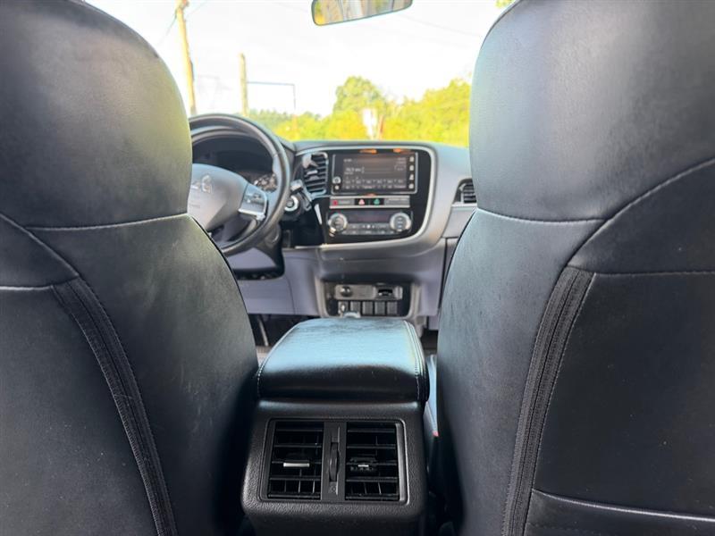 Mitsubishi Outlander SEL AWD 2019