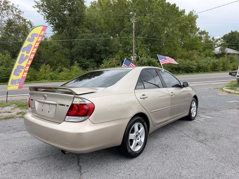 Toyota Camry Standard 2005