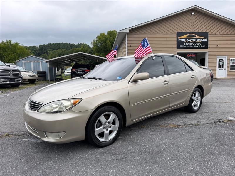 Toyota Camry Standard 2005