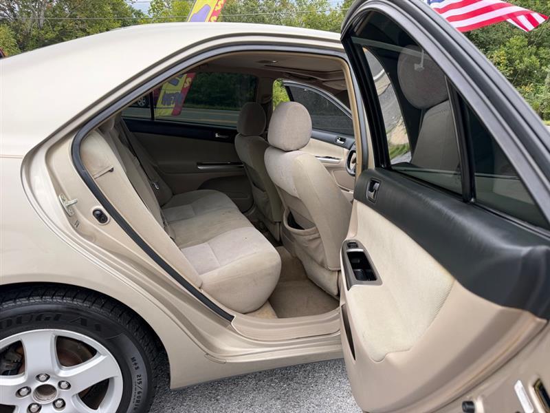 Toyota Camry Standard 2005