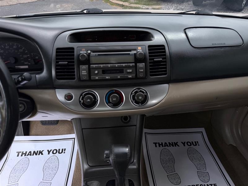 Toyota Camry Standard 2005