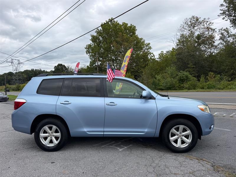 Toyota Highlander Base 4WD 2008