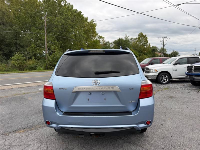Toyota Highlander Base 4WD 2008