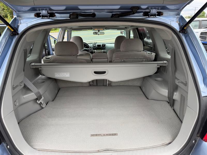 Toyota Highlander Base 4WD 2008