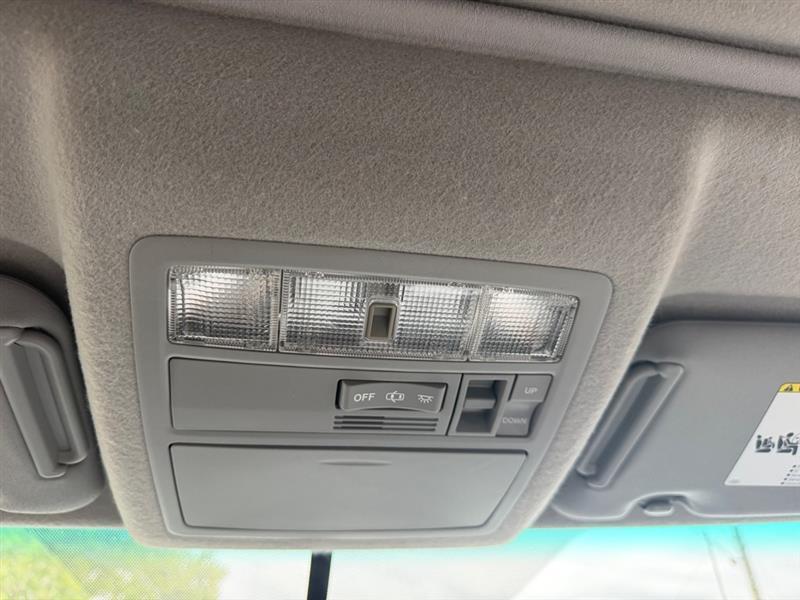 Toyota Highlander Base 4WD 2008