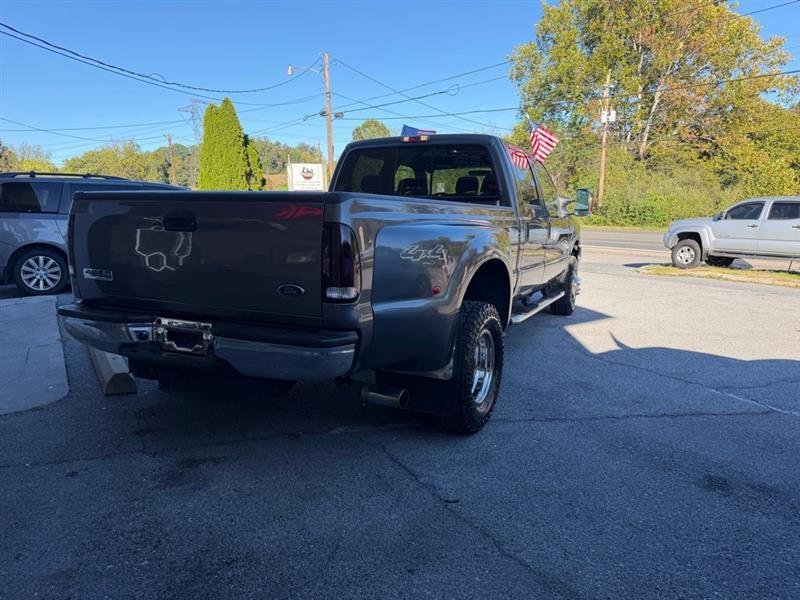 Ford F-350 SD XL Crew Cab 4WD DRW 2006