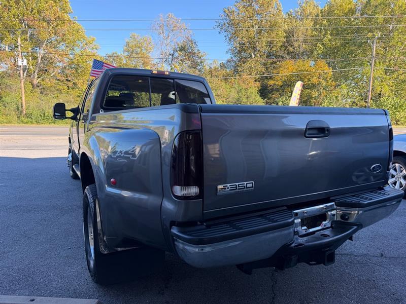 Ford F-350 SD XL Crew Cab 4WD DRW 2006