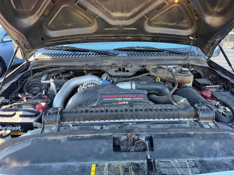 Ford F-350 SD XL Crew Cab 4WD DRW 2006