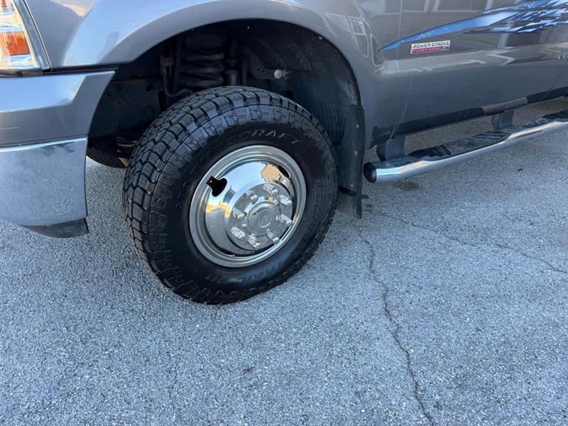 Ford F-350 SD XL Crew Cab 4WD DRW 2006