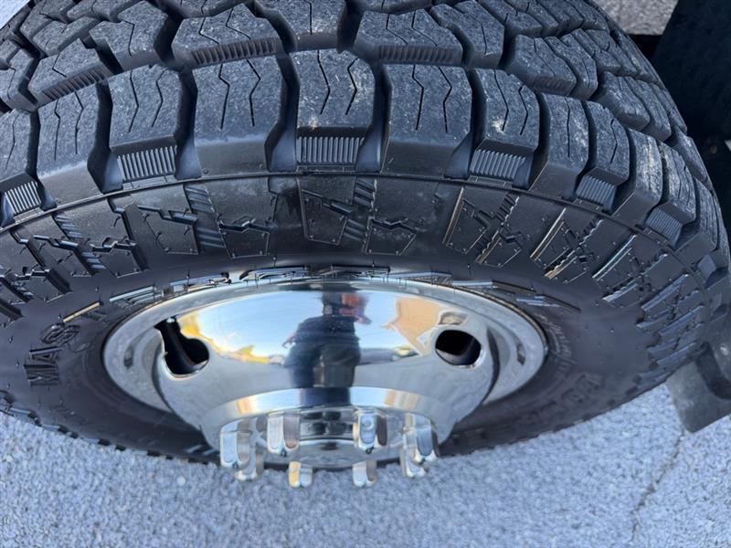 Ford F-350 SD XL Crew Cab 4WD DRW 2006