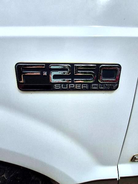 Ford F-250 SD Lariat Crew Cab Long Bed 4WD 2004