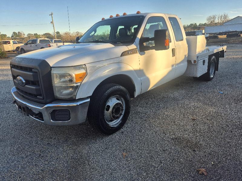 2013 Ford F-350 SD Lariat SuperCab Long Bed DRW 2WD