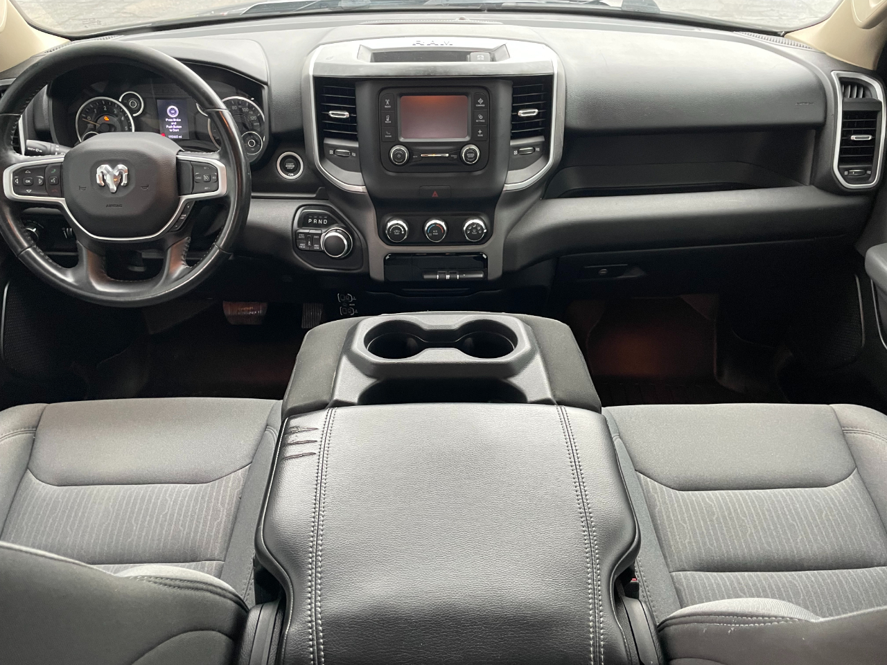 RAM 1500 Big Horn Quad Cab 4WD 2020