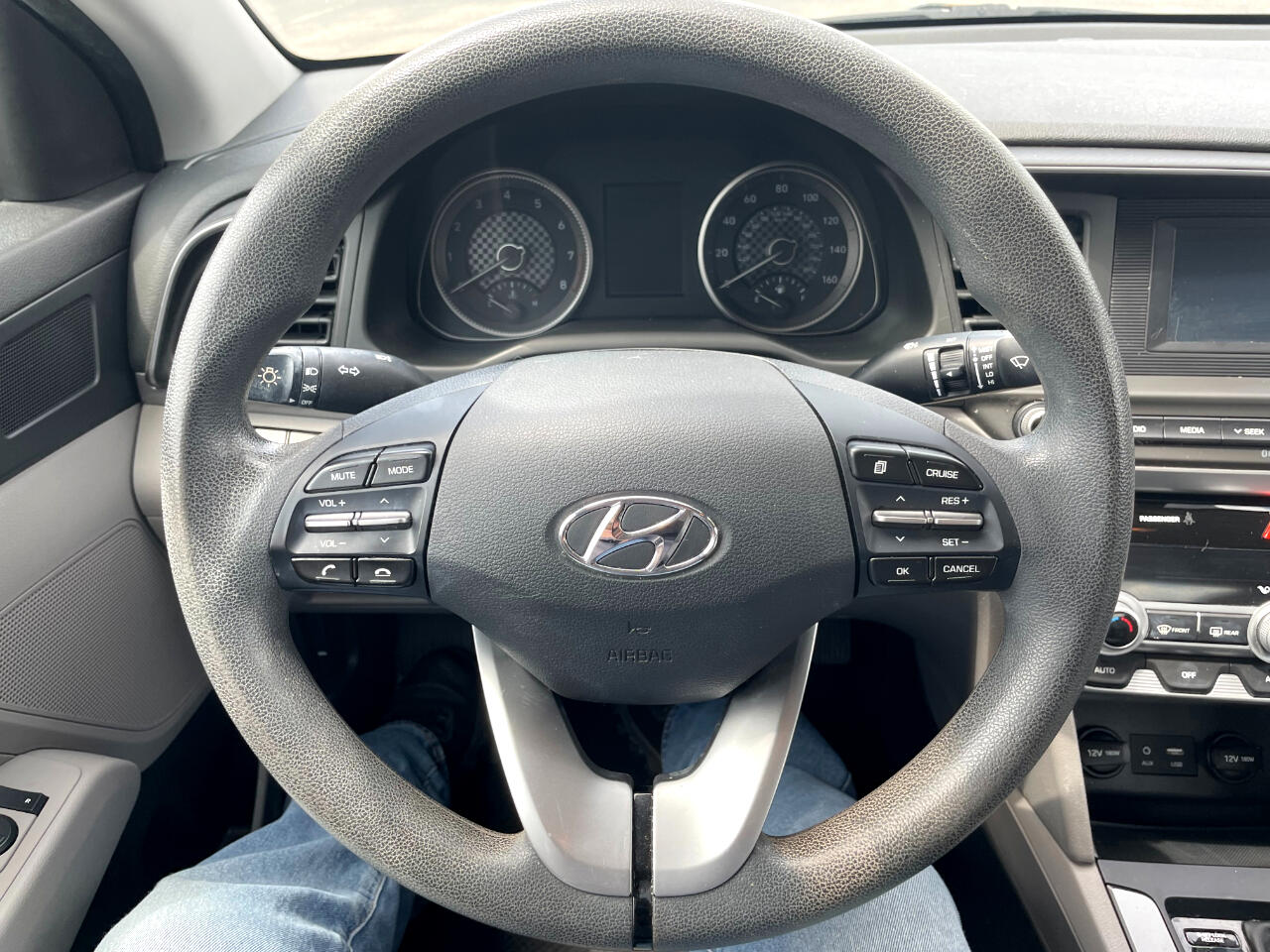Hyundai Elantra SE 6M 2020 Hyundai Elantra SE 6M 2020