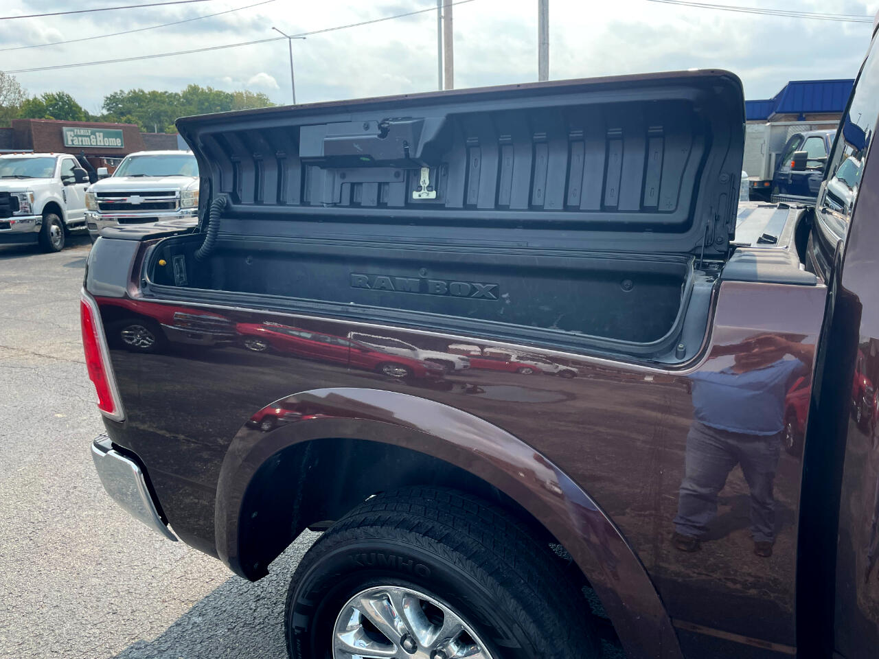 RAM 1500 Laramie Crew Cab SWB 4WD 2014 RAM 1500 Laramie Crew Cab SWB 4WD 2014
