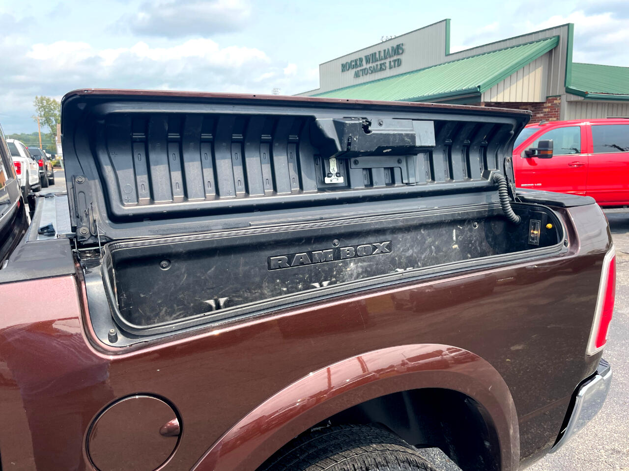RAM 1500 Laramie Crew Cab SWB 4WD 2014 RAM 1500 Laramie Crew Cab SWB 4WD 2014