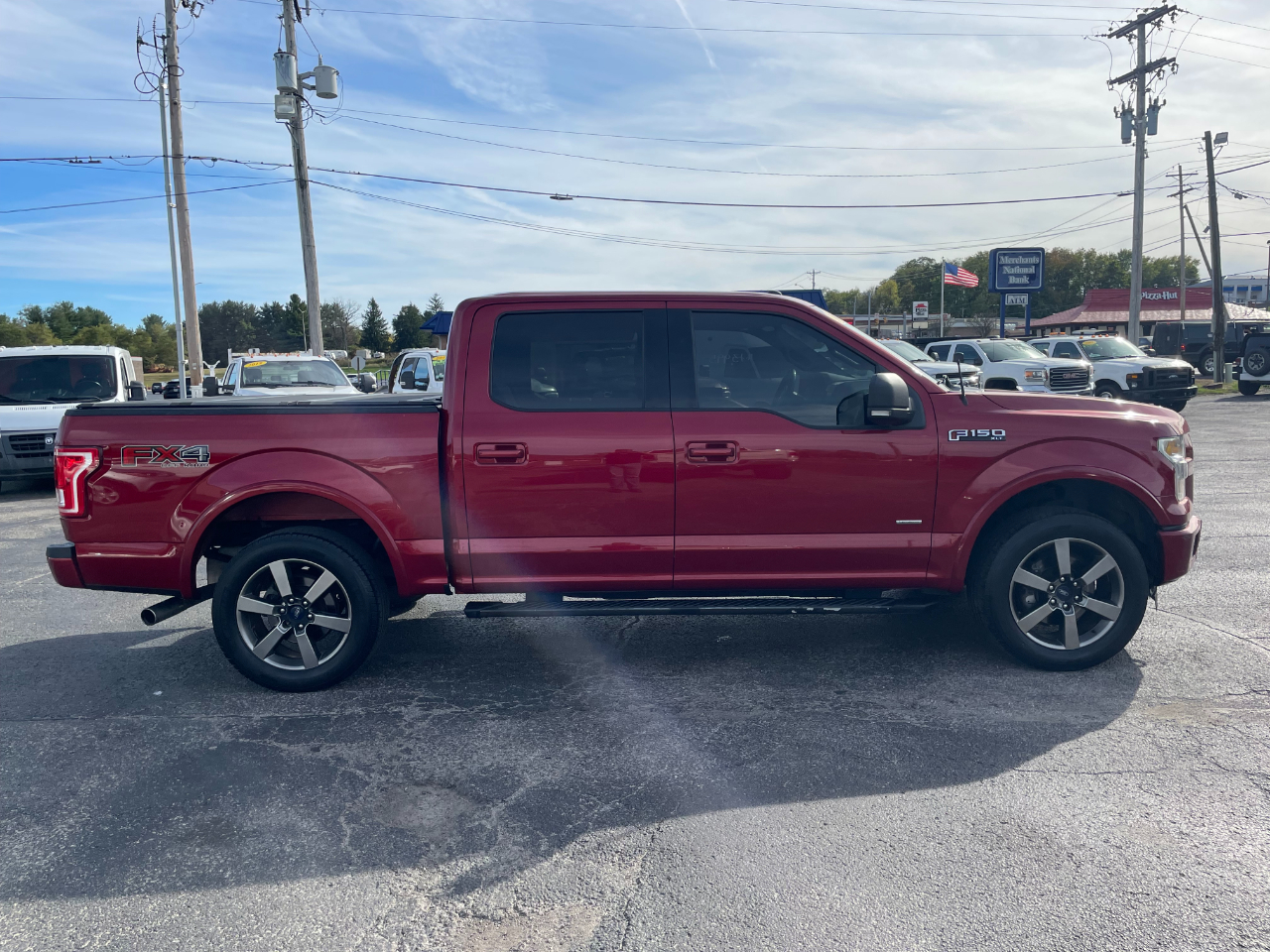 Ford F-150 XLT SuperCrew 5.5-ft. Bed 4WD 2016 Ford F-150 XLT SuperCrew 5.5-ft. Bed 4WD 2016