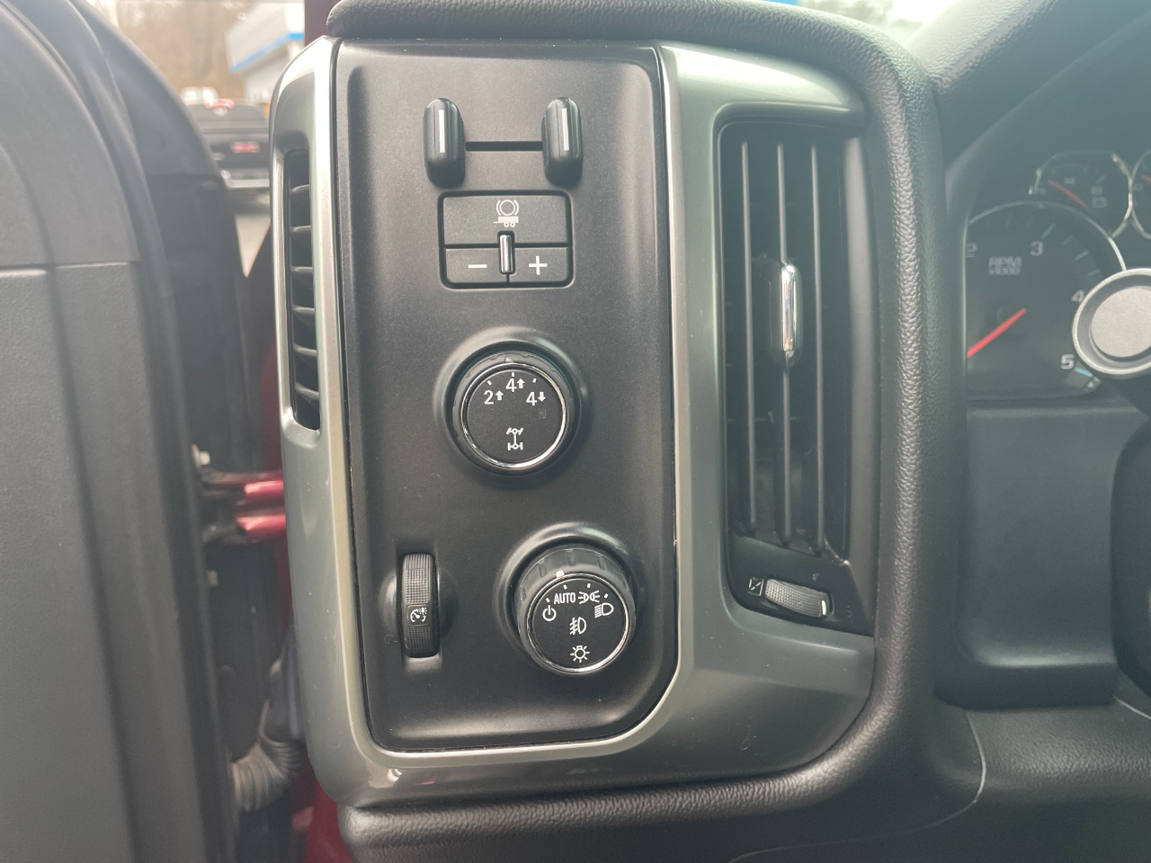 Chevrolet Silverado 3500HD LT Crew Cab 4WD 2015