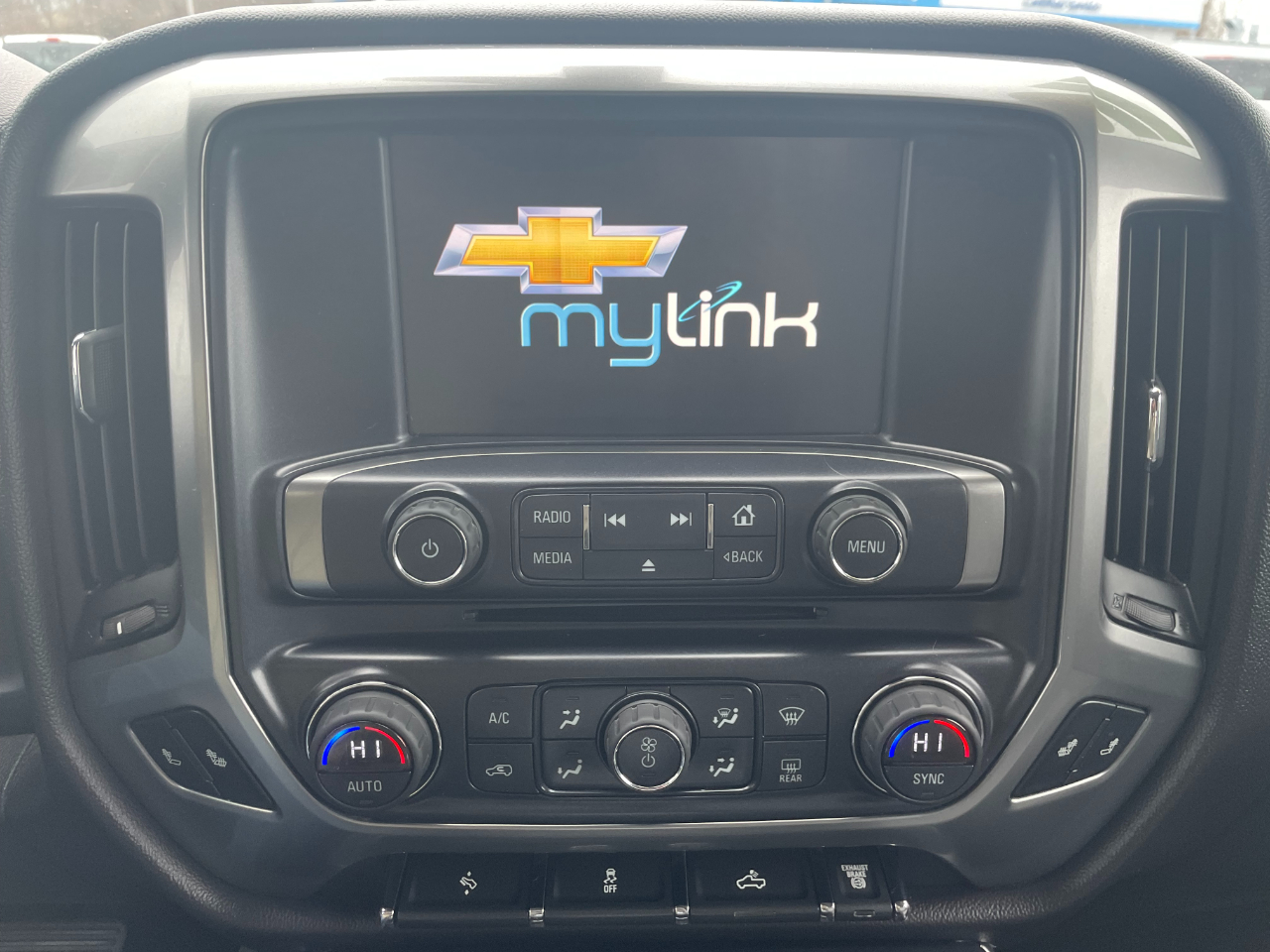 Chevrolet Silverado 3500HD LT Crew Cab 4WD 2015