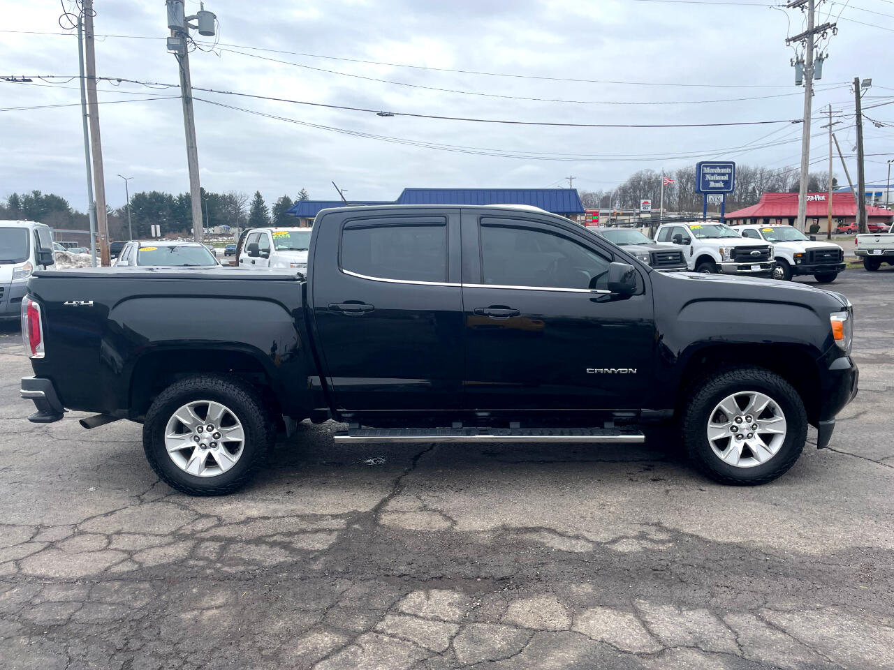 GMC Canyon SLE Crew Cab 4WD Short Box 2015