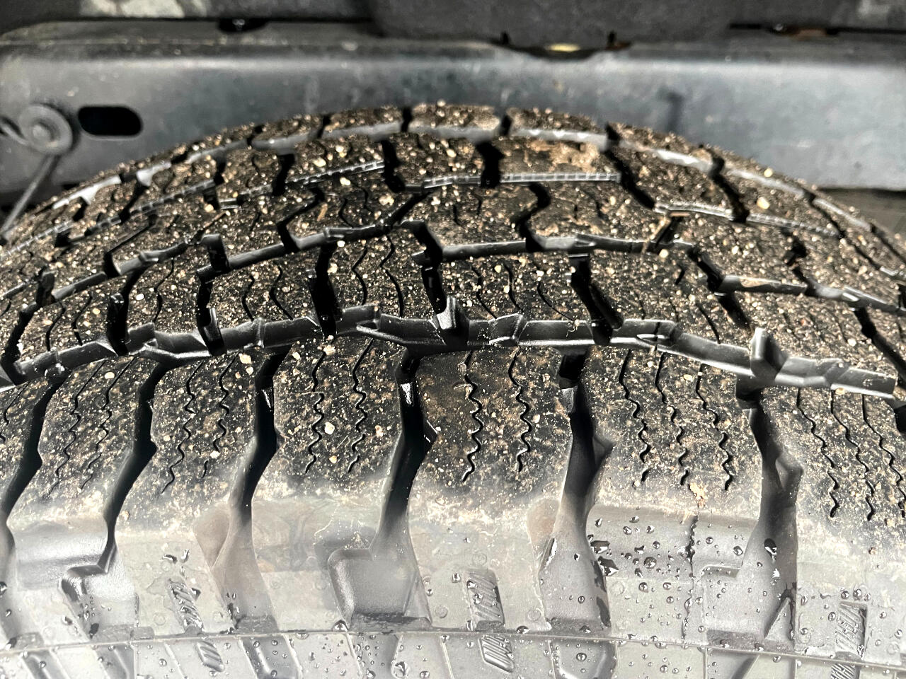 GMC Canyon SLE Crew Cab 4WD Short Box 2015