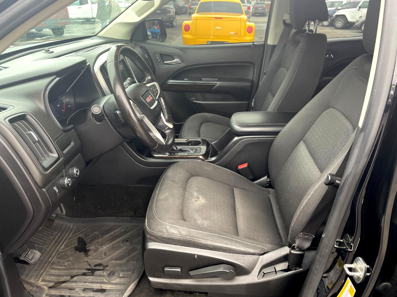 GMC Canyon SLE Crew Cab 4WD Short Box 2015