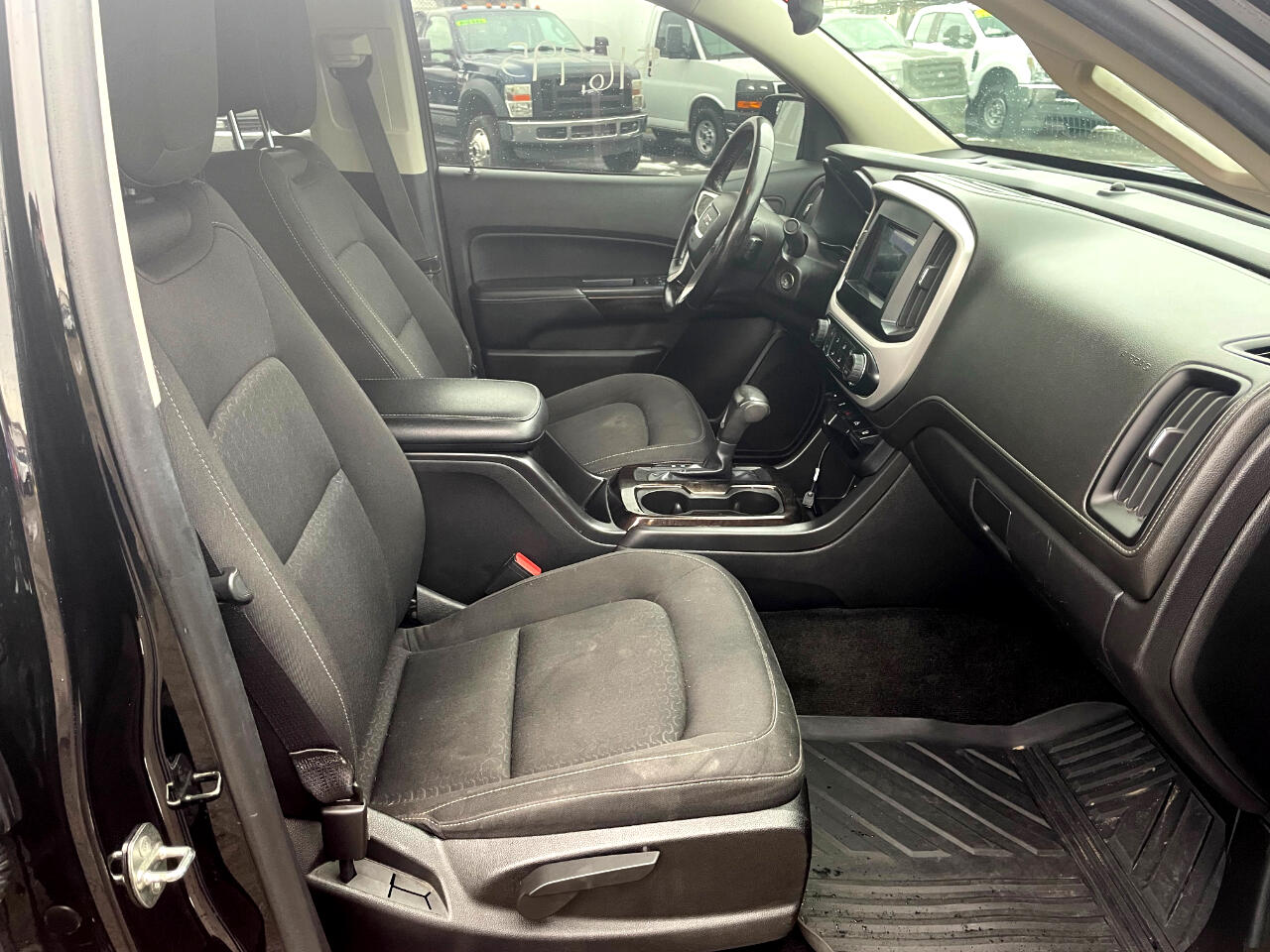 GMC Canyon SLE Crew Cab 4WD Short Box 2015