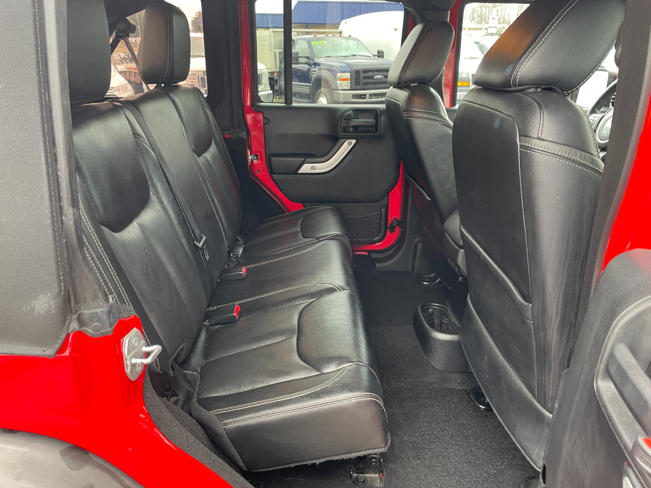 Jeep Wrangler Unlimited Sahara 4WD 2016