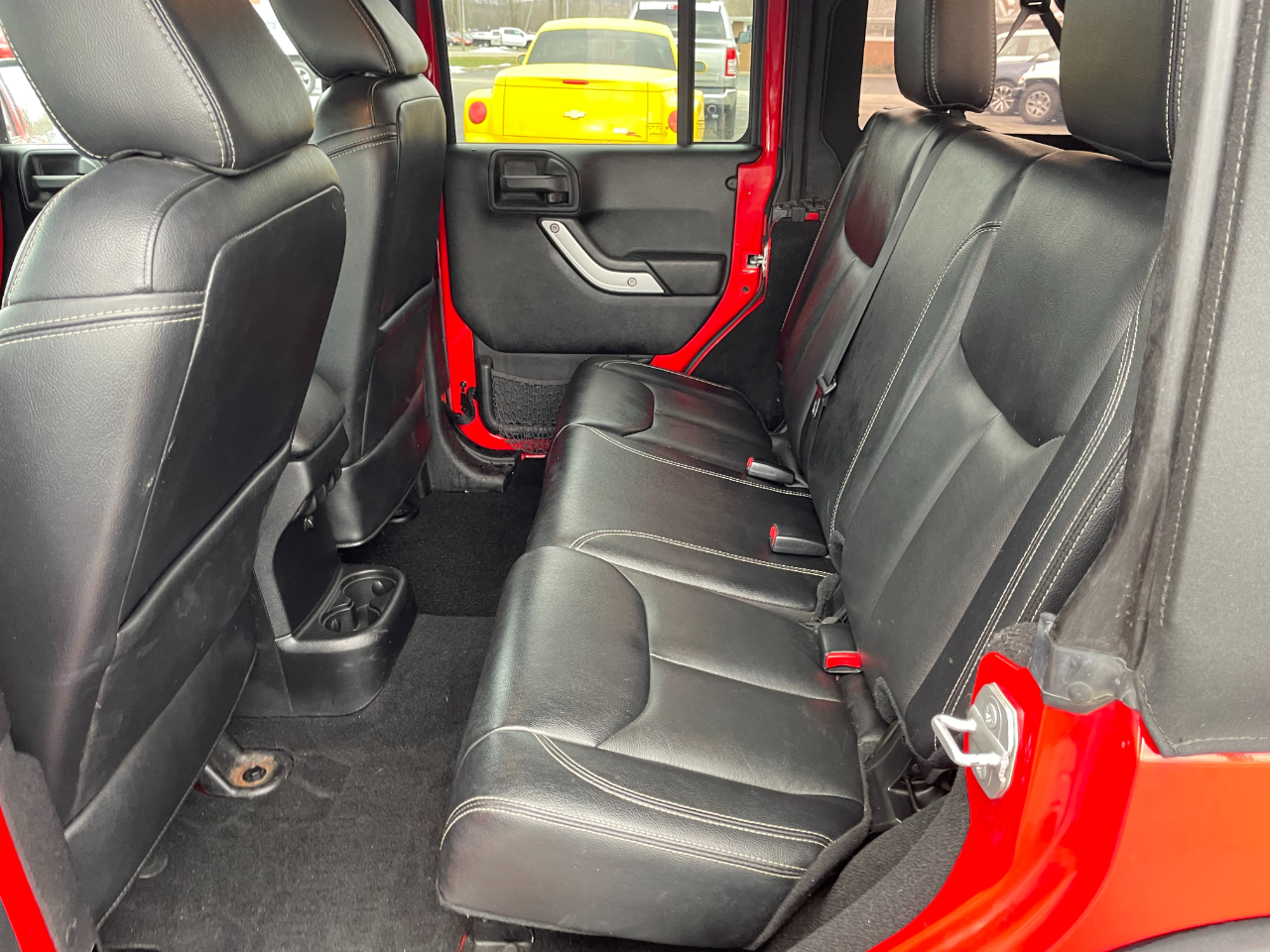 Jeep Wrangler Unlimited Sahara 4WD 2016