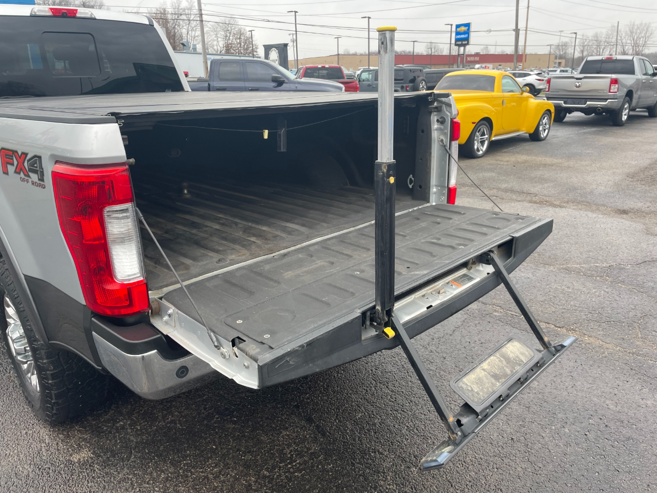 Ford F-350 SD Lariat Crew Cab Long Bed 4WD 2017