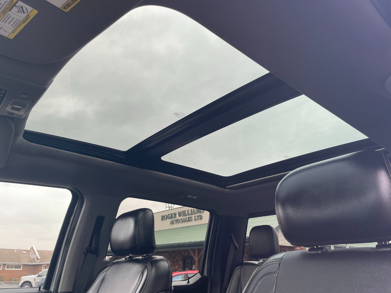 Ford F-350 SD Lariat Crew Cab Long Bed 4WD 2017