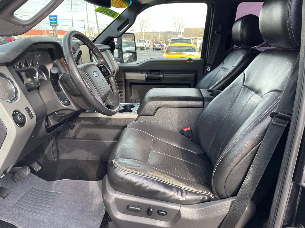 Ford F-250 SD Lariat Crew Cab Long Bed 4WD 2015