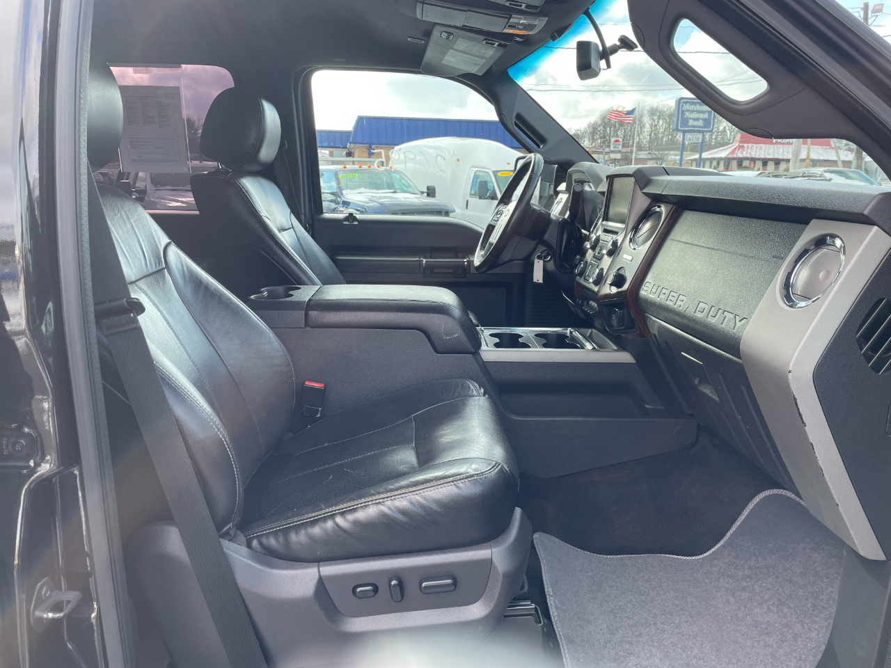 Ford F-250 SD Lariat Crew Cab Long Bed 4WD 2015