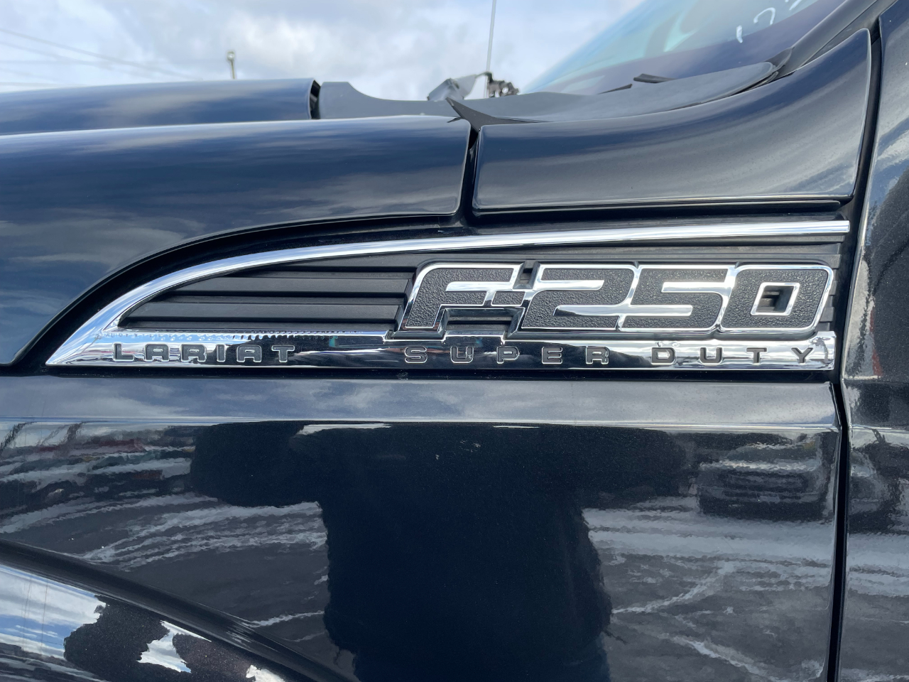 Ford F-250 SD Lariat Crew Cab Long Bed 4WD 2015