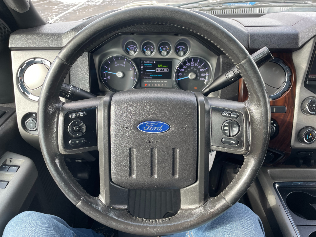 Ford F-250 SD Lariat Crew Cab Long Bed 4WD 2015