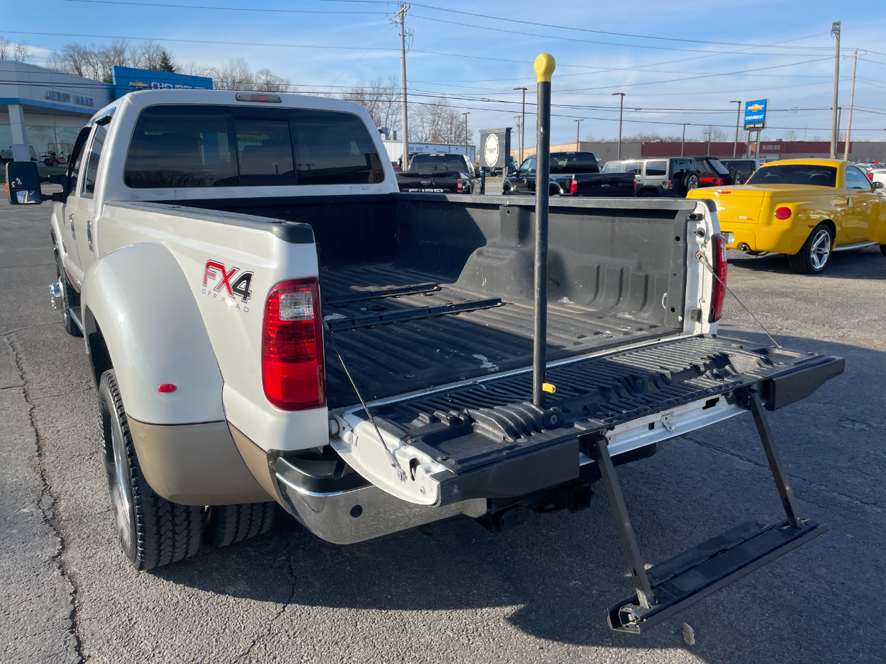 Ford F-350 SD Lariat Crew Cab Long Bed 4WD DRW 2012