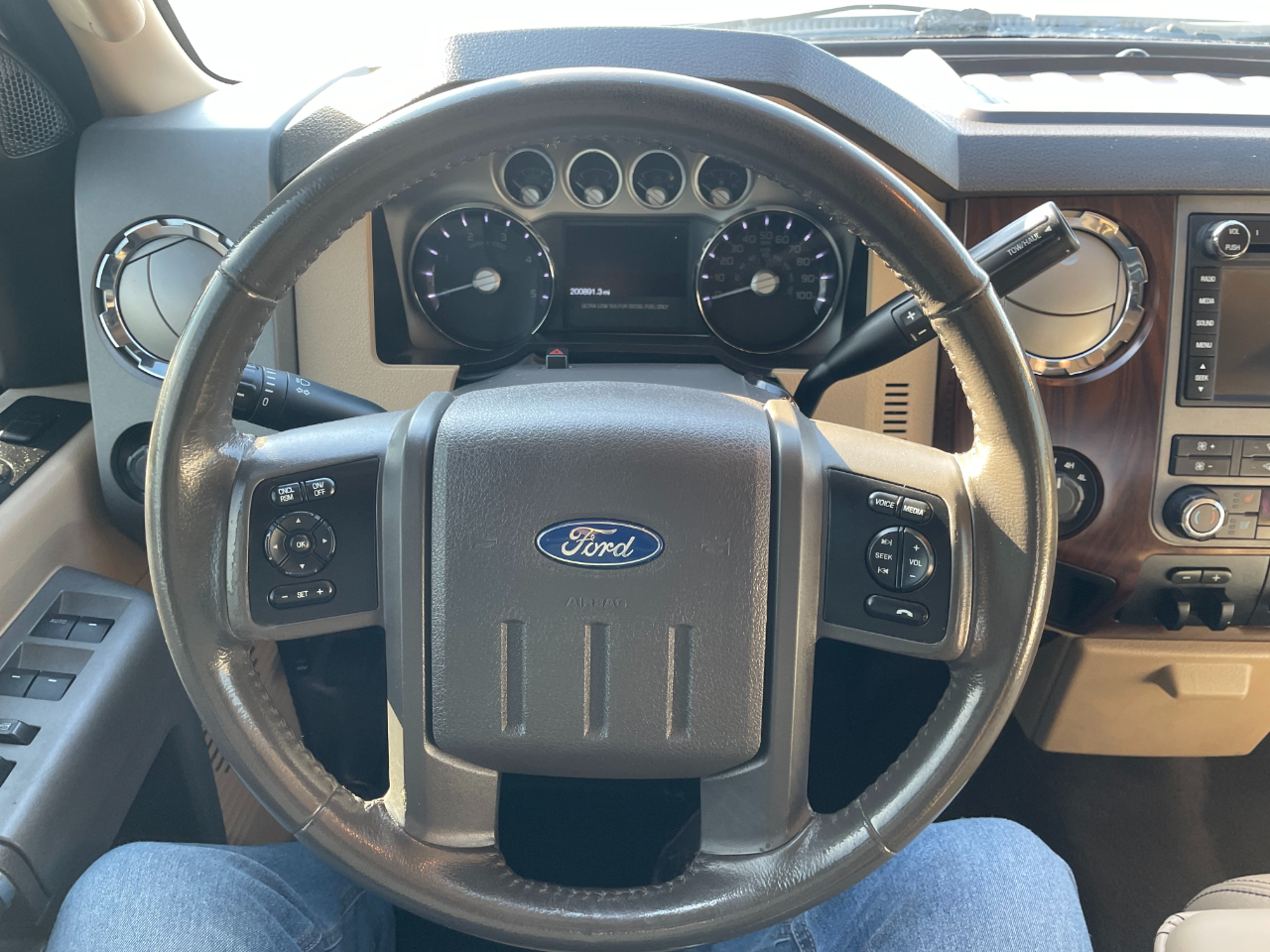 Ford F-350 SD Lariat Crew Cab Long Bed 4WD DRW 2012