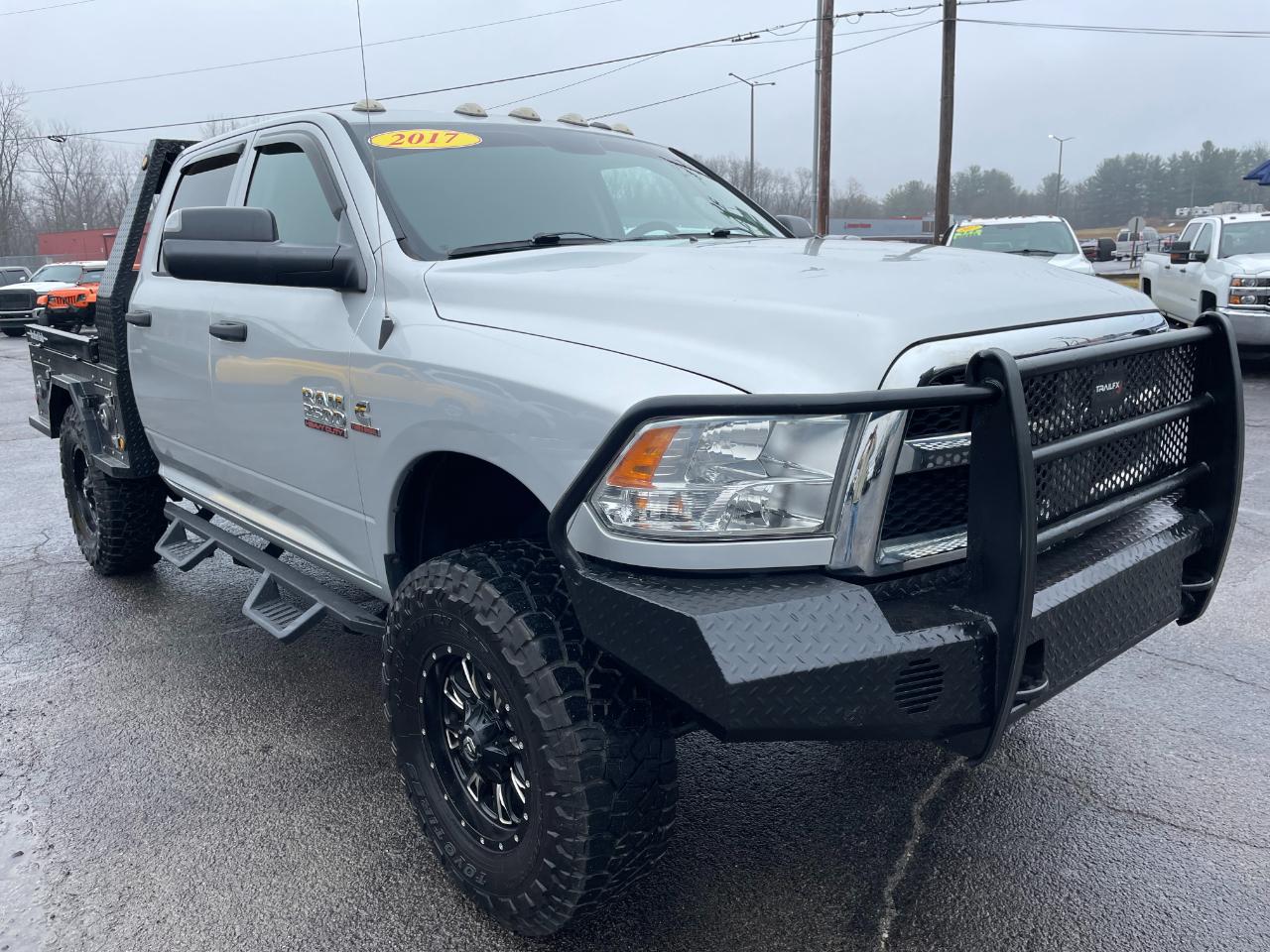 RAM 2500 Tradesman Crew Cab SWB 4WD 2017